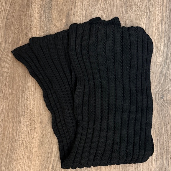 M CASHMERE wool and cashmere blend black ribbed scarf - Picture 1 of 4